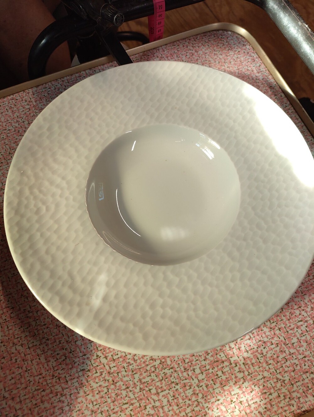 Apilco France Aqua White Hammered Porcelain Wide Rim Soup Pasta Bowls Set of 2